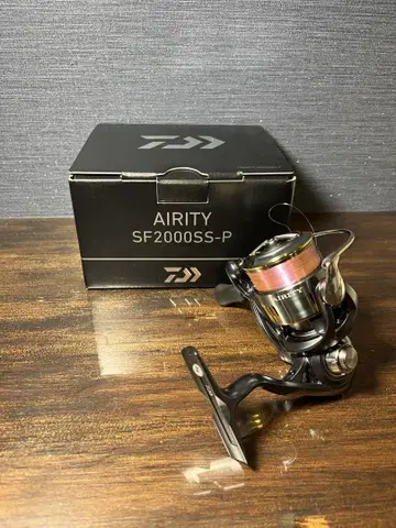 컨디션 최상 Daiwa AIRITY SF2000SS-P