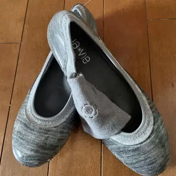 새상품 JaVie 그레이 플랫슈즈 23.5cm
