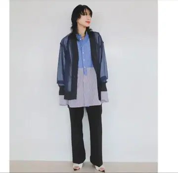 시티샵 스트라이프 패턴 셔츠