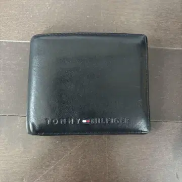 TOMMY HILFIGER 천연 가죽 접이식 지갑 블랙