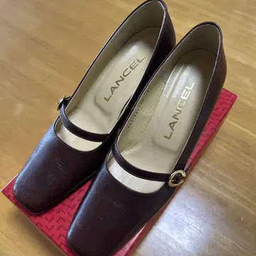 Lancel 다크 브라운 스트랩 펌프스
