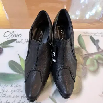 마미사 블랙 가죽 펌프스 22.5cm