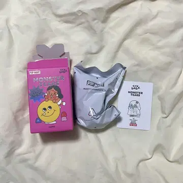 POP MART MONSTER TEARS CRY BABY