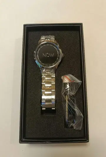 NOW Watch 타임리스 디자인