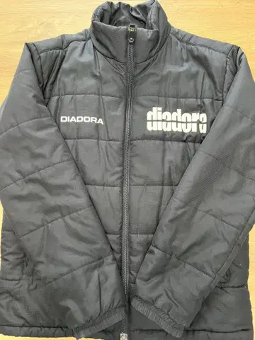 DIADORA 패딩 자켓 M 사이즈 블랙
