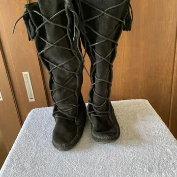 미네통카 프린지 롱 부츠 블랙 used 새상품급 24.5cm