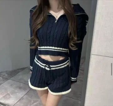 me Jane 새상품급 케이블 짜임 세일러 카라 니트 숏팬츠 셋업