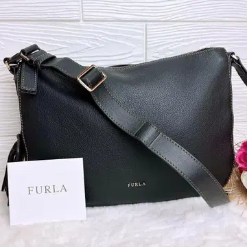 컨디션 최상 FURLA 훌라 숄더백 가죽 블랙 숄더 A4 수납