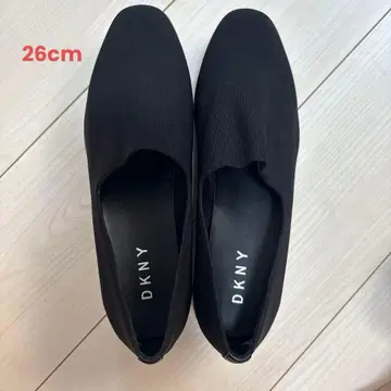 DKNY 블랙 슬립온