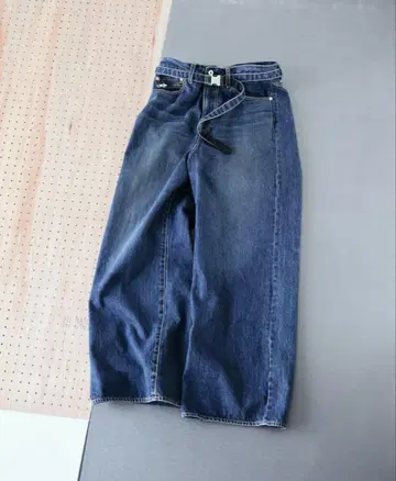 새상품 sacai 와이드 데님 팬츠 BLUE 401