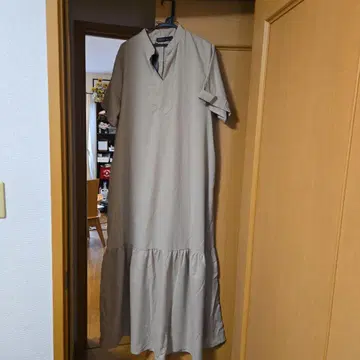 베이지 셔츠 원피스 반팔 프릴 밑단