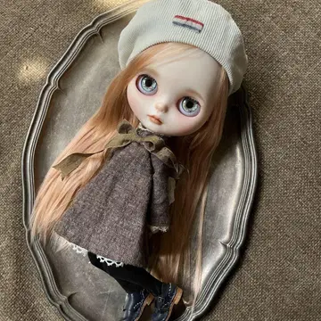 커스텀 아이시 인형