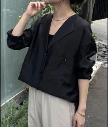 완판템 콜라주 빈티지 라이라펠 칼라 시어 셔츠