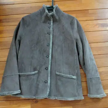 [ JANE MORE ] 페이크 무스탕 코트 숏 기장