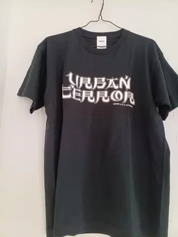 URBAN TERROR T셔츠 미개봉 새상품 M사이즈 DEVILOCK