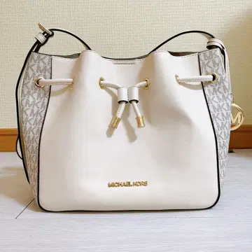 MICHAEL KORS 버킷 백 화이트