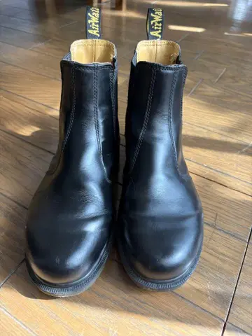 새상품급 닥터마틴 Dr.Martens 첼시 부츠 사이드 고어 24cm