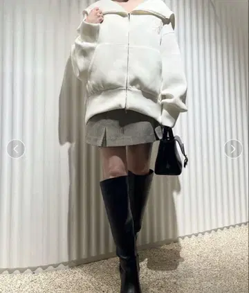 스나이델 볼륨 후드티 SWCT245078 화이트