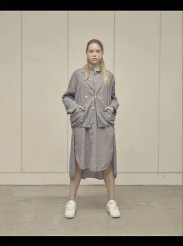 H.UNIT 에이치유닛 스토어 라벨 긴팔 셔츠 원피스