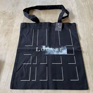 Louvre 로고 블랙 토트백