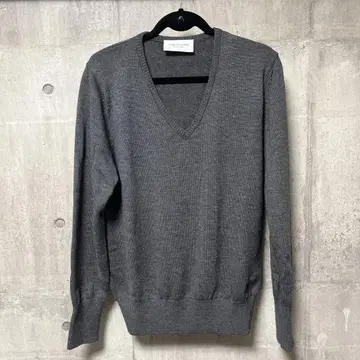 FRANKLIN TAILORED 그레이 V넥 스웨터
