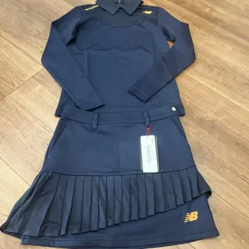 [ 미사용 새상품 ] 뉴발란스골프 셋업 S 사이즈 여성용 네이비