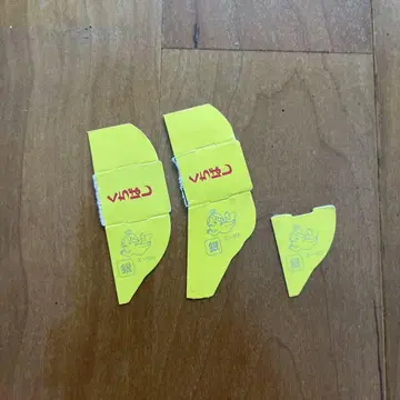 은색 천사 마크 3개