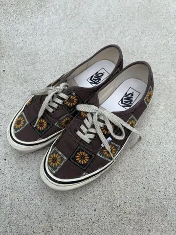 00s VANS 오센틱 플라워 무늬 브라운