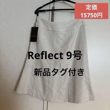 reflect 무릎 기장 화이트 스커트