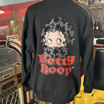Betty Boop 큐빅 트레이닝복