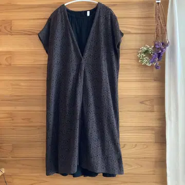 SUNVALLY 다크 브라운 레이스 반팔 롱 원피스