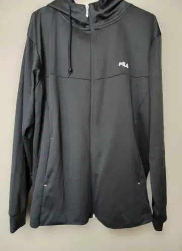 [ FILA ] 모노톤 컬러 로고 자수 후드 부착 3L