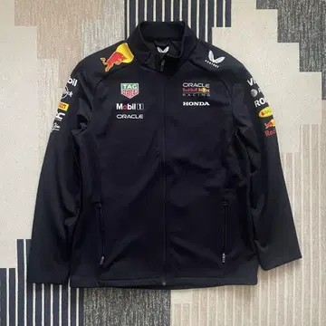 새상품급 F1 레드불 CASTORE 팀 의류 2025