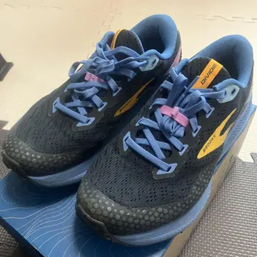 Brooks Divide3 여성 트레일 러닝화 24.5