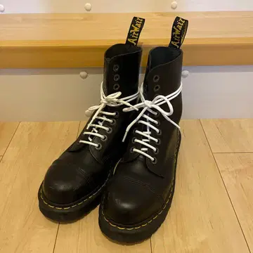 닥터마틴 8761 BXB 10홀