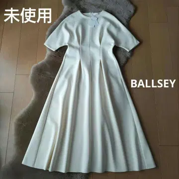 미사용 36 밀라노 리브 허리 턱 원피스 BALLSEY