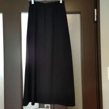 블랙 플레어 스커트 허리밴딩