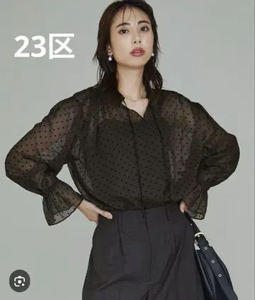 [컨디션 최상] 23구 도트 무늬 쉬폰 블라우스 23구 사이즈