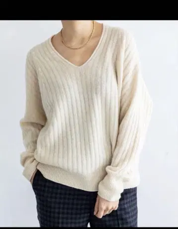 코쿤 리브 V넥 풀오버 IENA