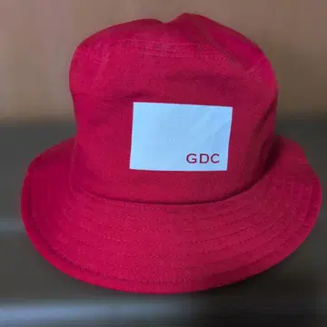 GDC 버킷햇 빨간색