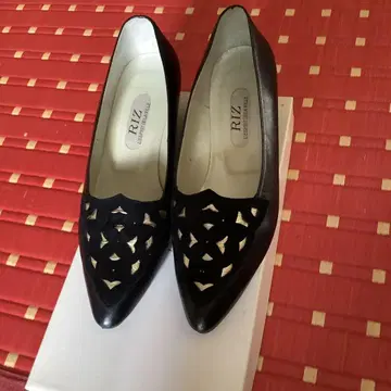 RIZ 블랙 로퍼 23cm