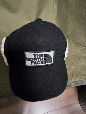 THE NORTH FACE 플리스 귀마개 달린 캡