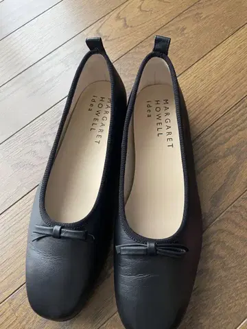 MARGARET HOWELL 발레 슈즈