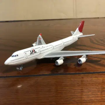 JAL 보잉747 JA8088 1/200