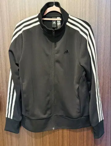 adidas 트랙 자켓 새상품급