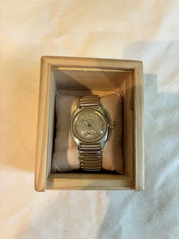 vague Watch