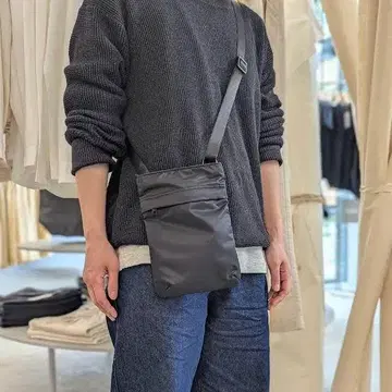 완판템 미사용 MUJILabo 나일론 미니 숄더백 블랙