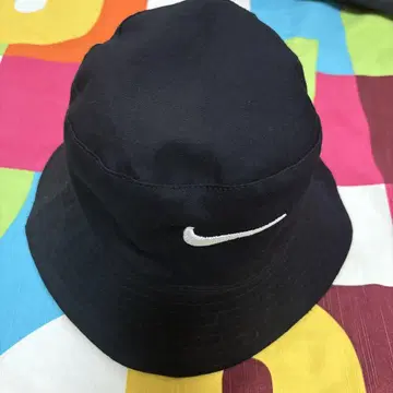 Nike 데이지 패턴 버킷햇 양면 가능