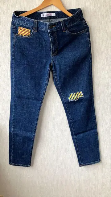 GUESS x GENERATIONS 콜라보 데님 팬츠 새상품급