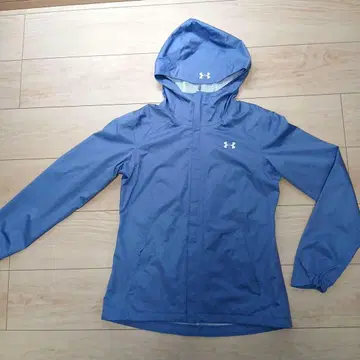 Under Armour 후드 부착 마운틴 파카 SM